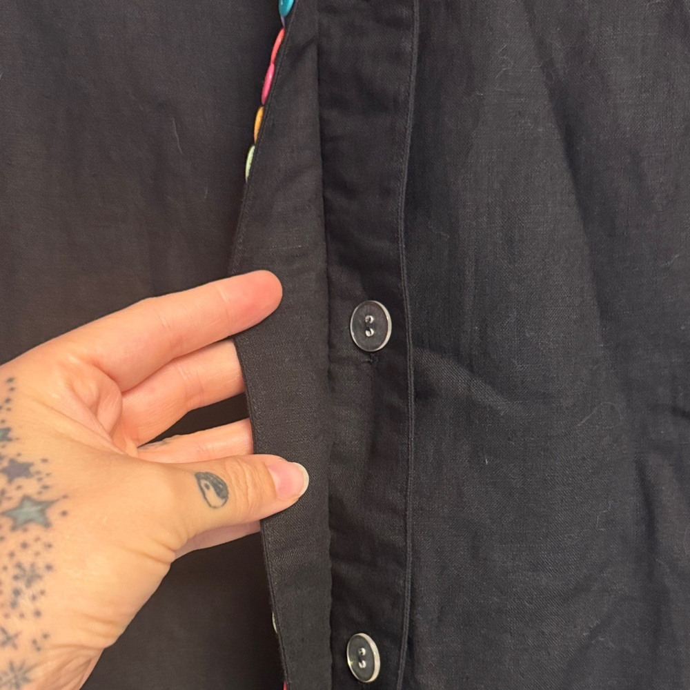 Diane Gilman Linen Shirt with Rainbow Button Accents - Picture 5 of 7